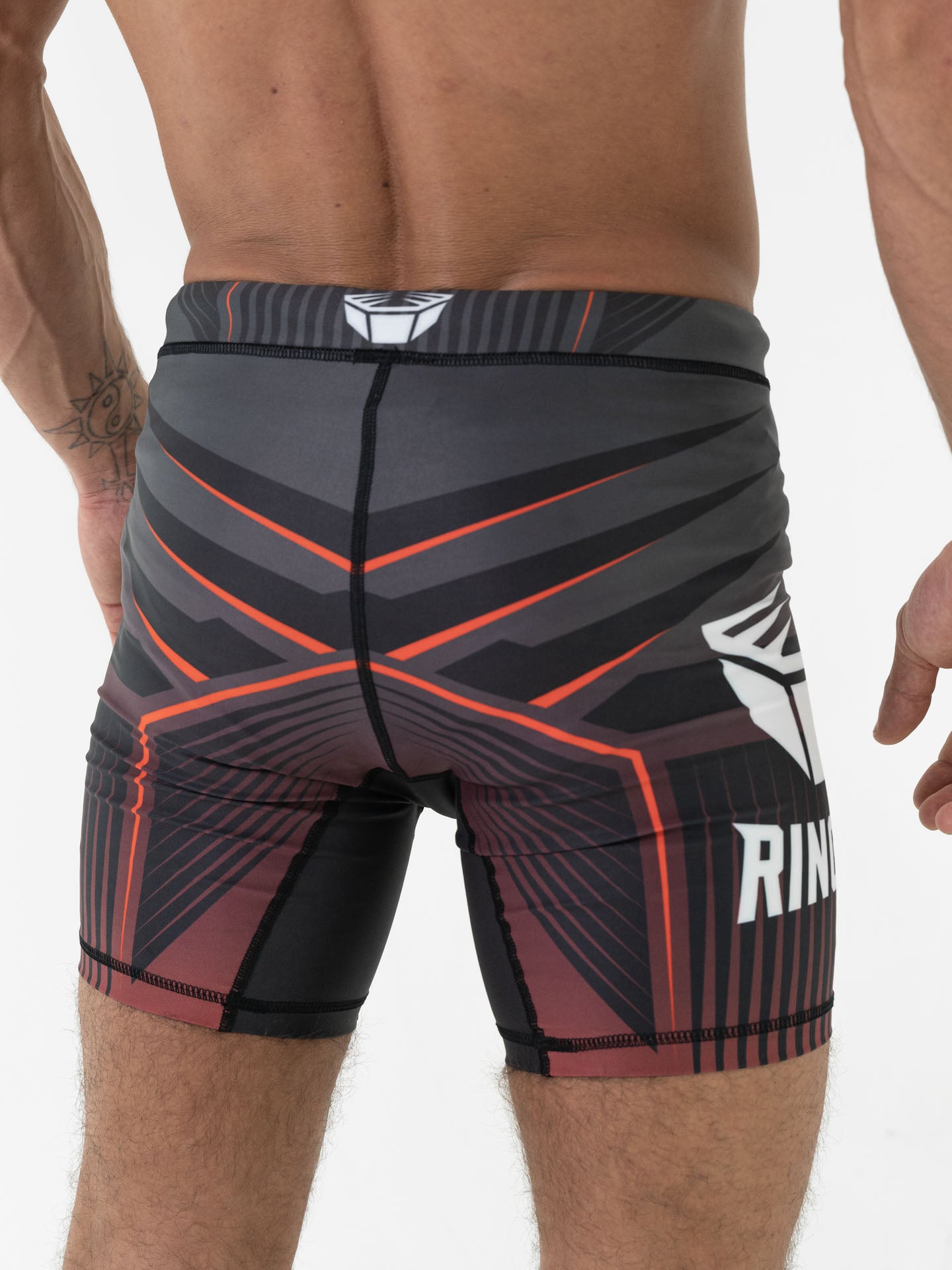 RINGLIFE Compression Shorts - Octaring schwarz-rot