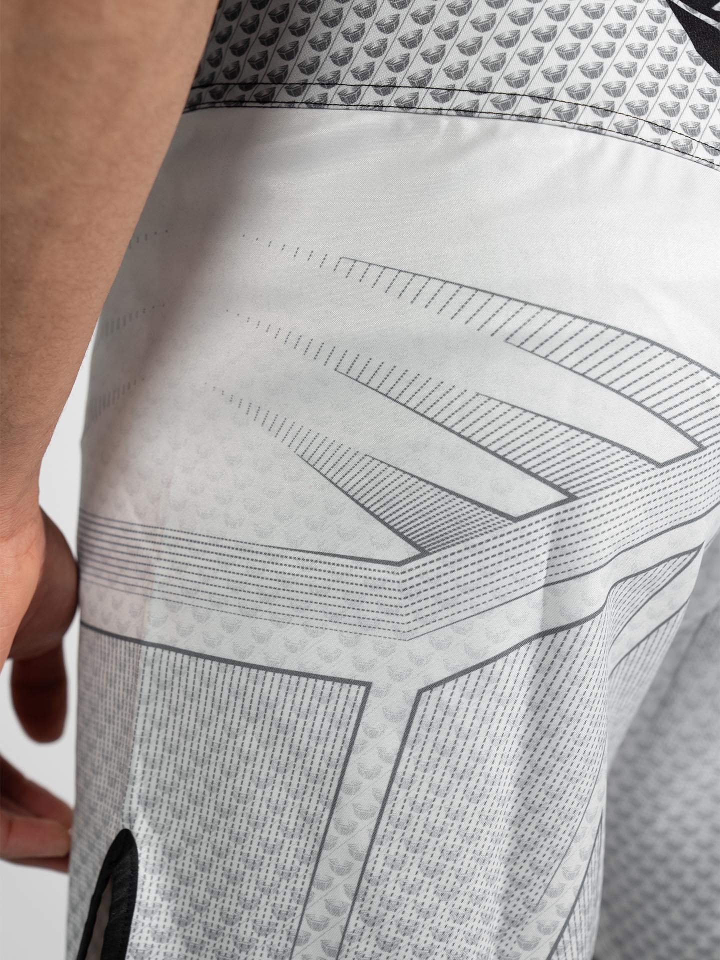 RINGLIFE MMA Shorts - Octaring 2.0 weiss-schwarz