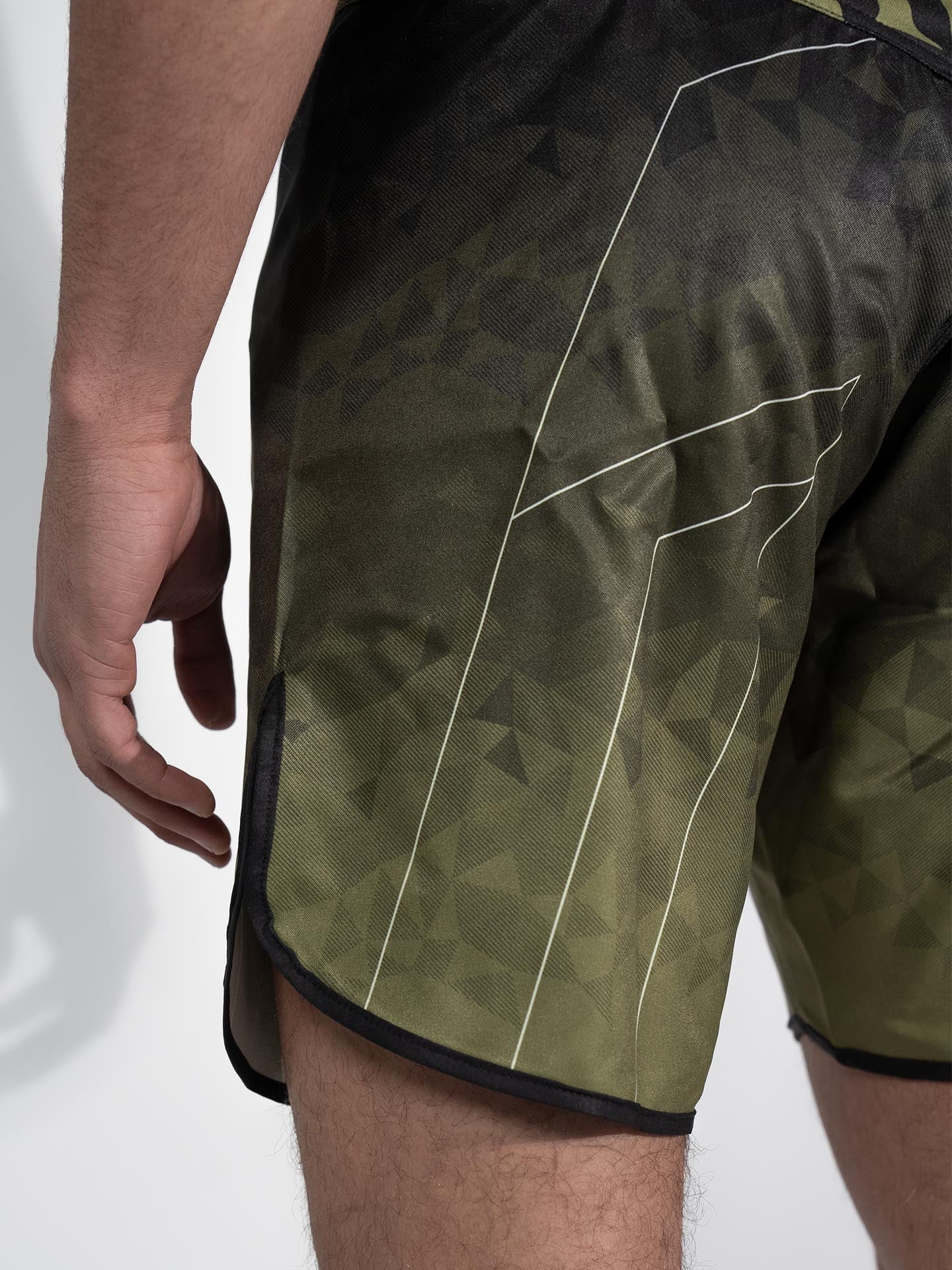 RINGLIFE MMA Shorts - Transition schwarz-grün
