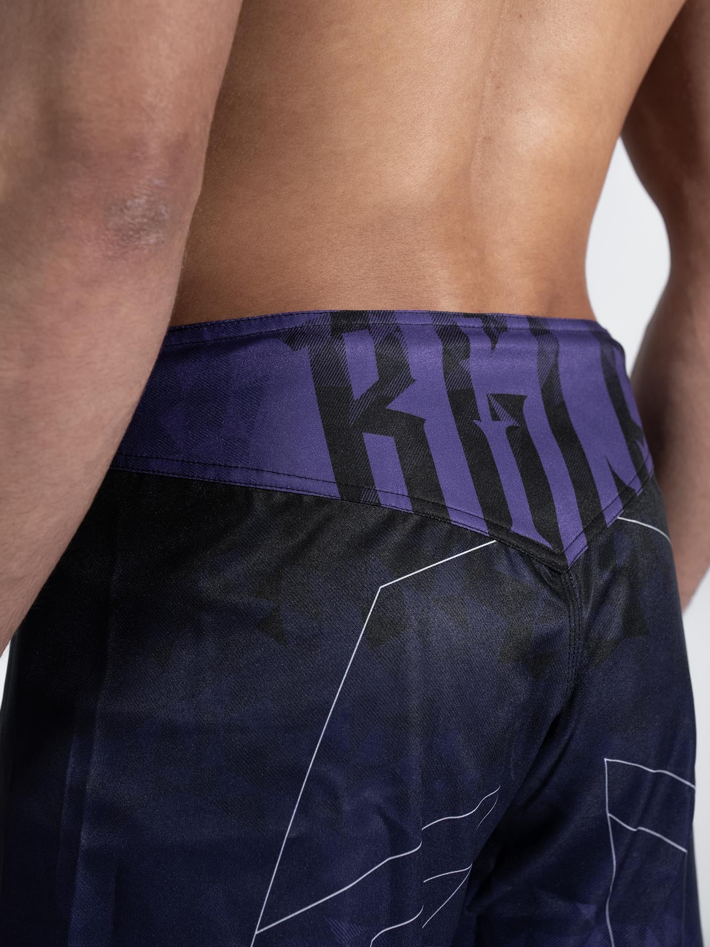 RINGLIFE MMA Shorts - Transition schwarz-lila