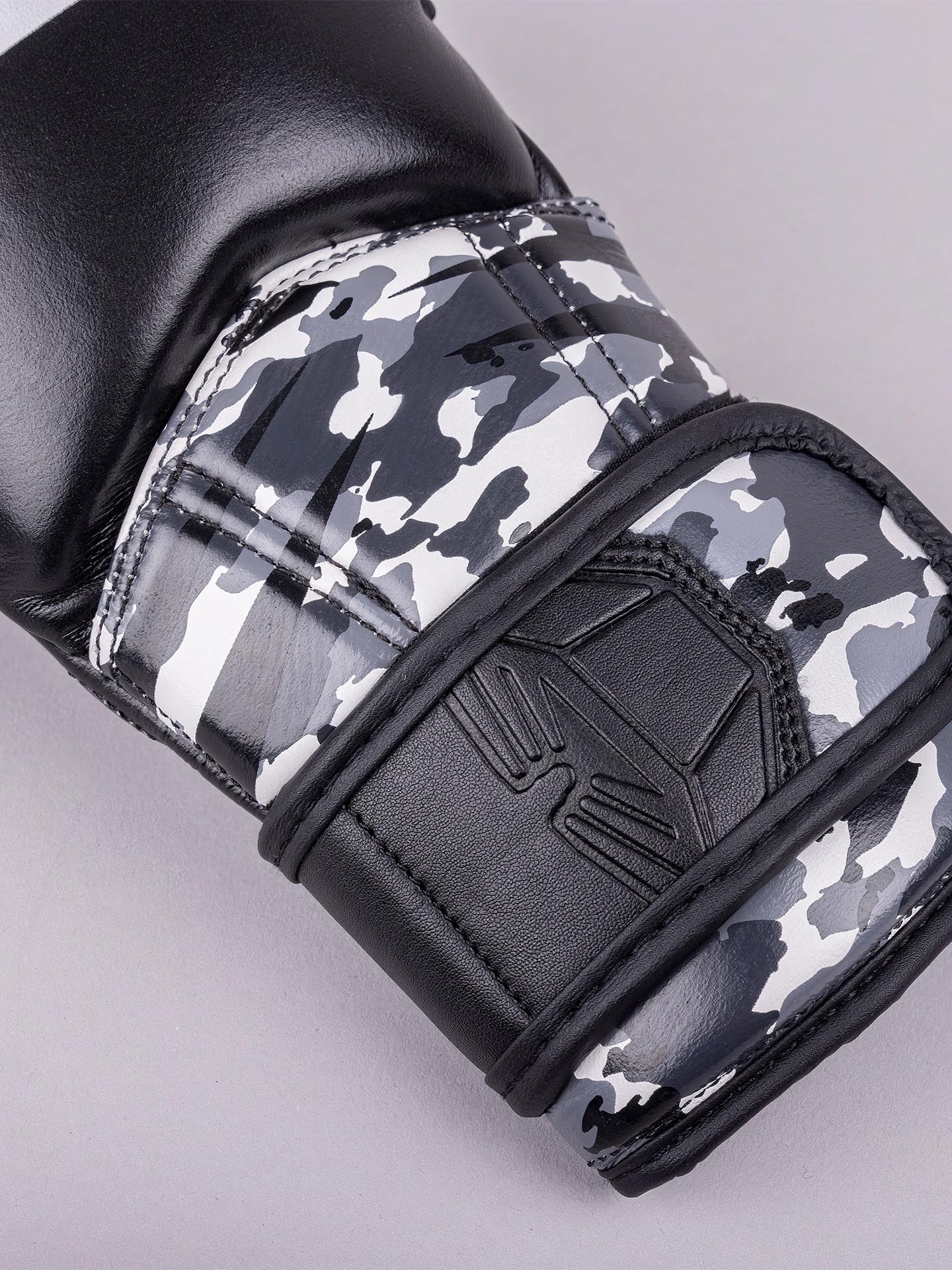 RINGLIFE MMA Sparring Handschuhe, Unit, schwarz-camo