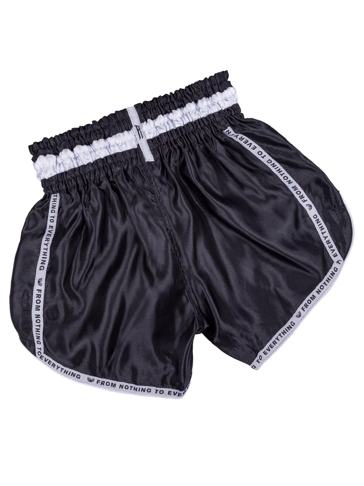 RINGLIFE Muay Thai Shorts, Label, schwarz