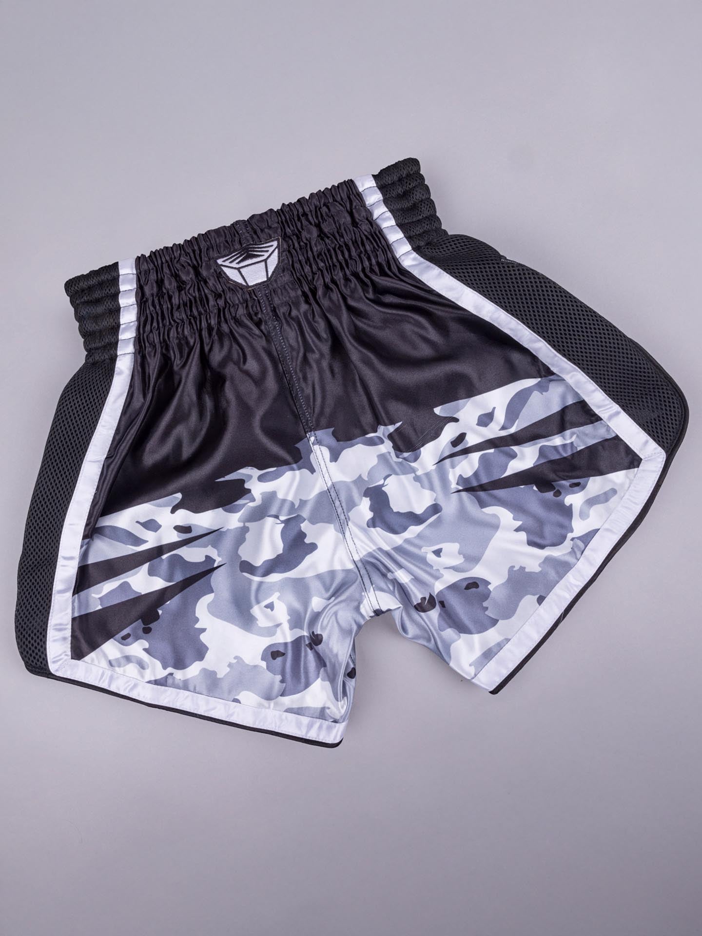 RINGLIFE Muay Thai Shorts, Unit, schwarz-camo