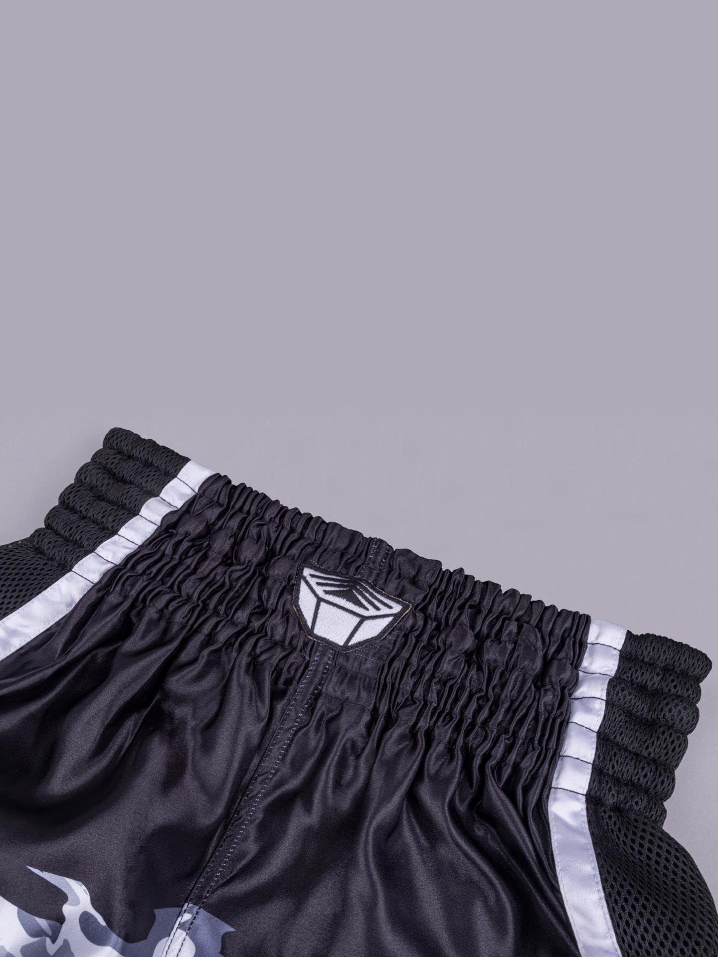 RINGLIFE Muay Thai Shorts, Unit, schwarz-camo