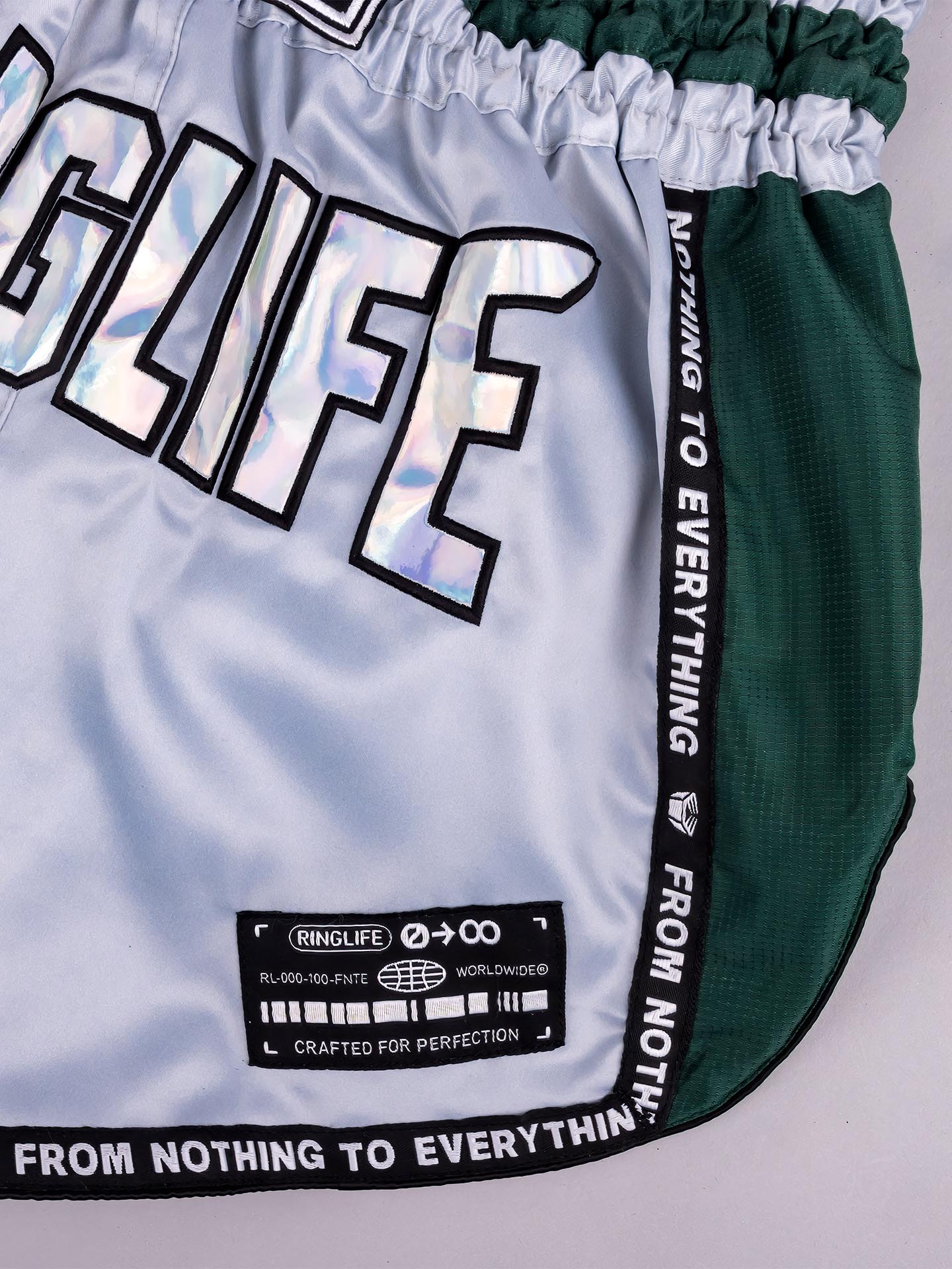 RINGLIFE Muay Thai Shorts, Vanguard, silber-grün
