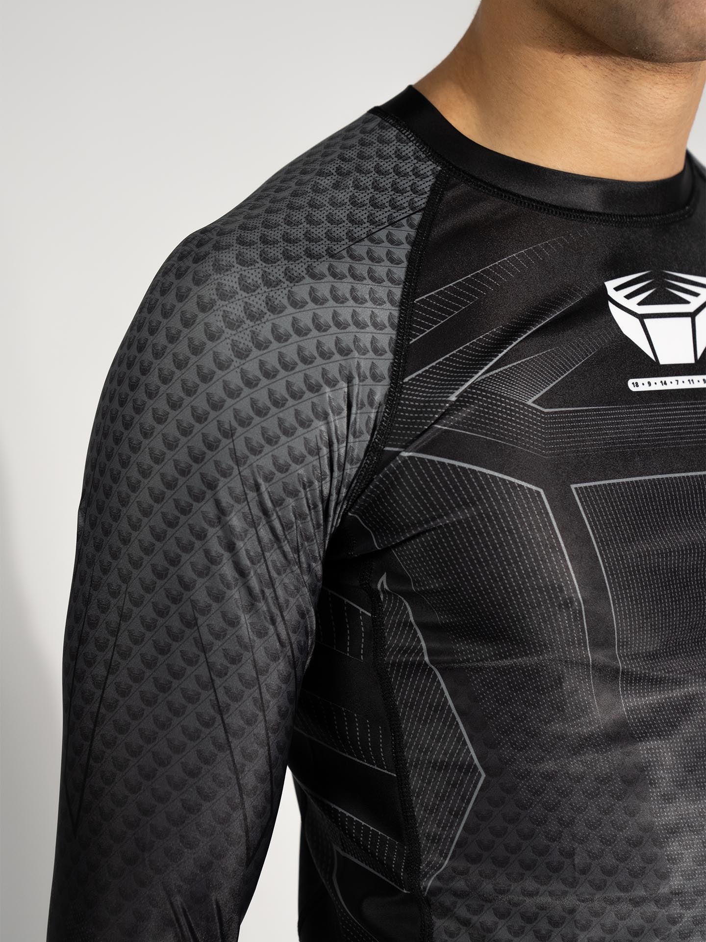 RINGLIFE Rashguard L/S - Octaring 2.0 schwarz-grau