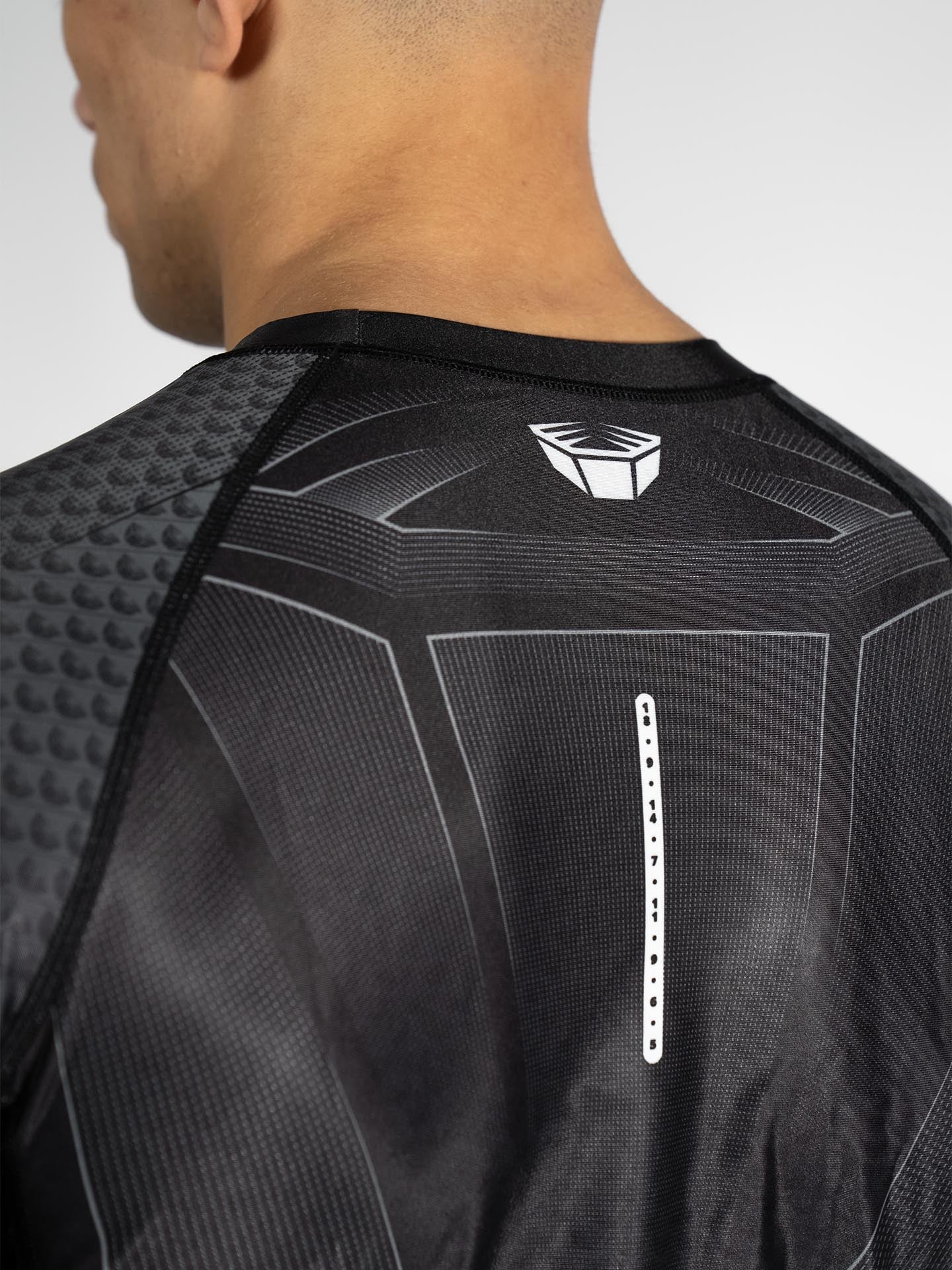 RINGLIFE Rashguard S/S - Octaring 2.0 schwarz-grau