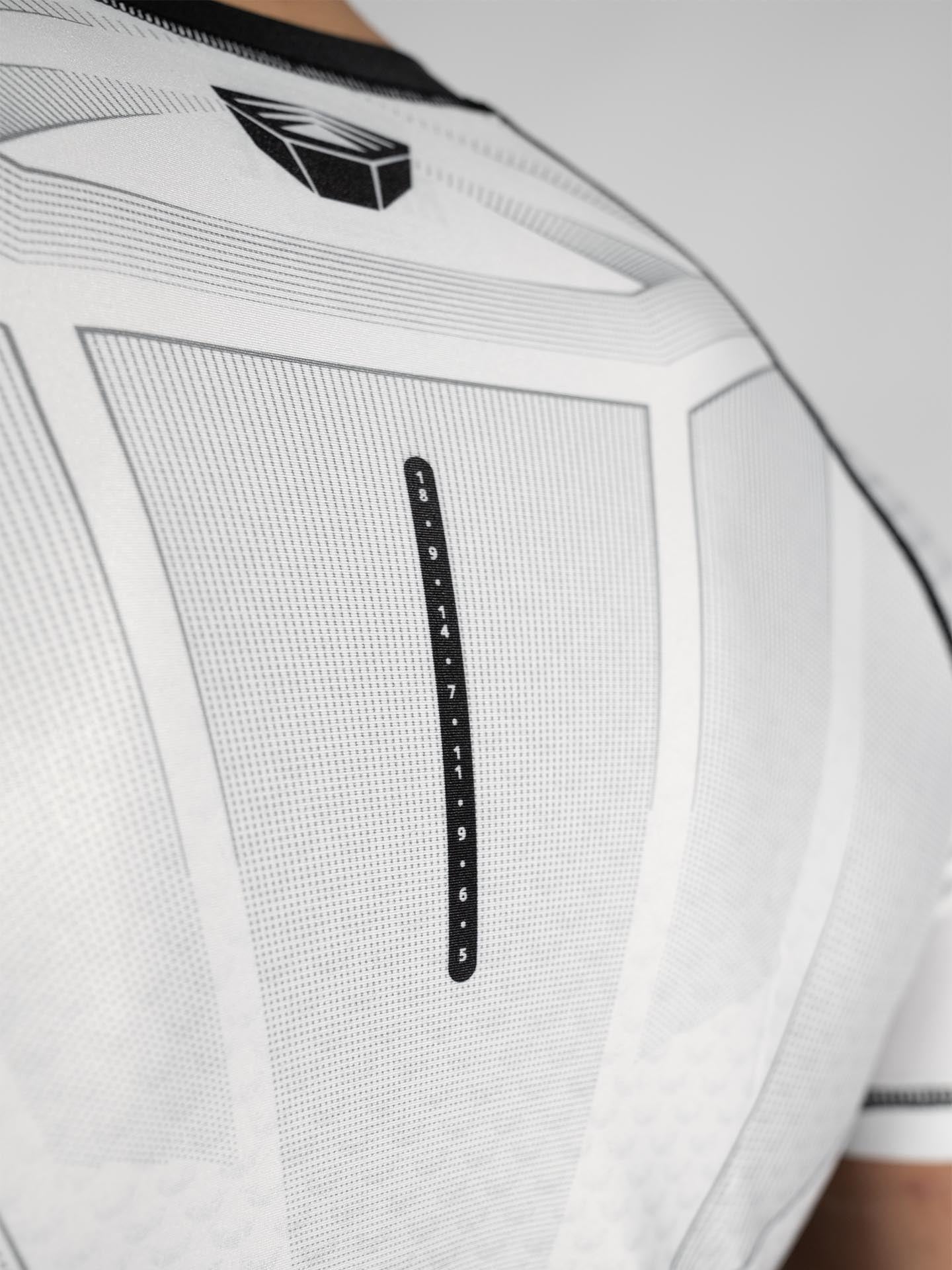 RINGLIFE Rashguard S/S - Octaring 2.0 weiss-schwarz