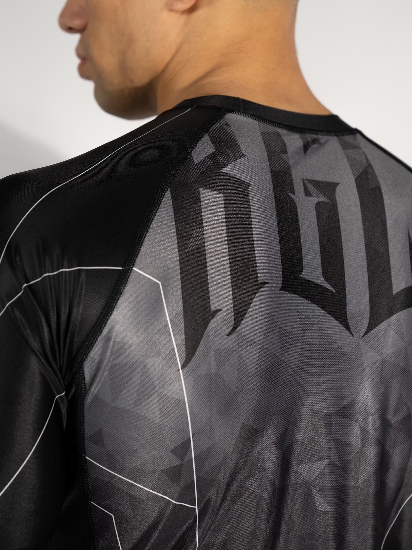 RINGLIFE Rashguard S/S - Transition schwarz-grau