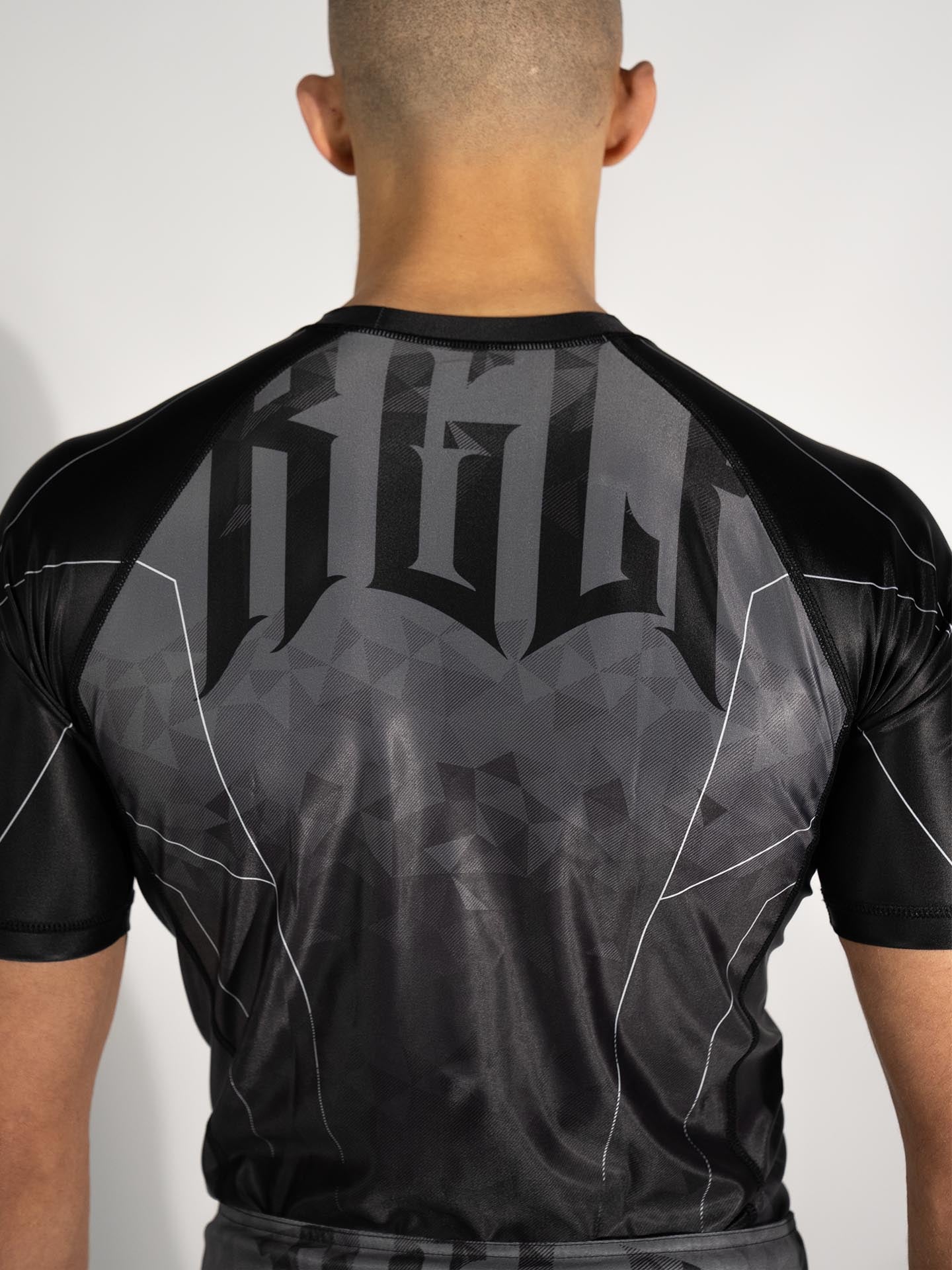 RINGLIFE Rashguard S/S - Transition schwarz-grau