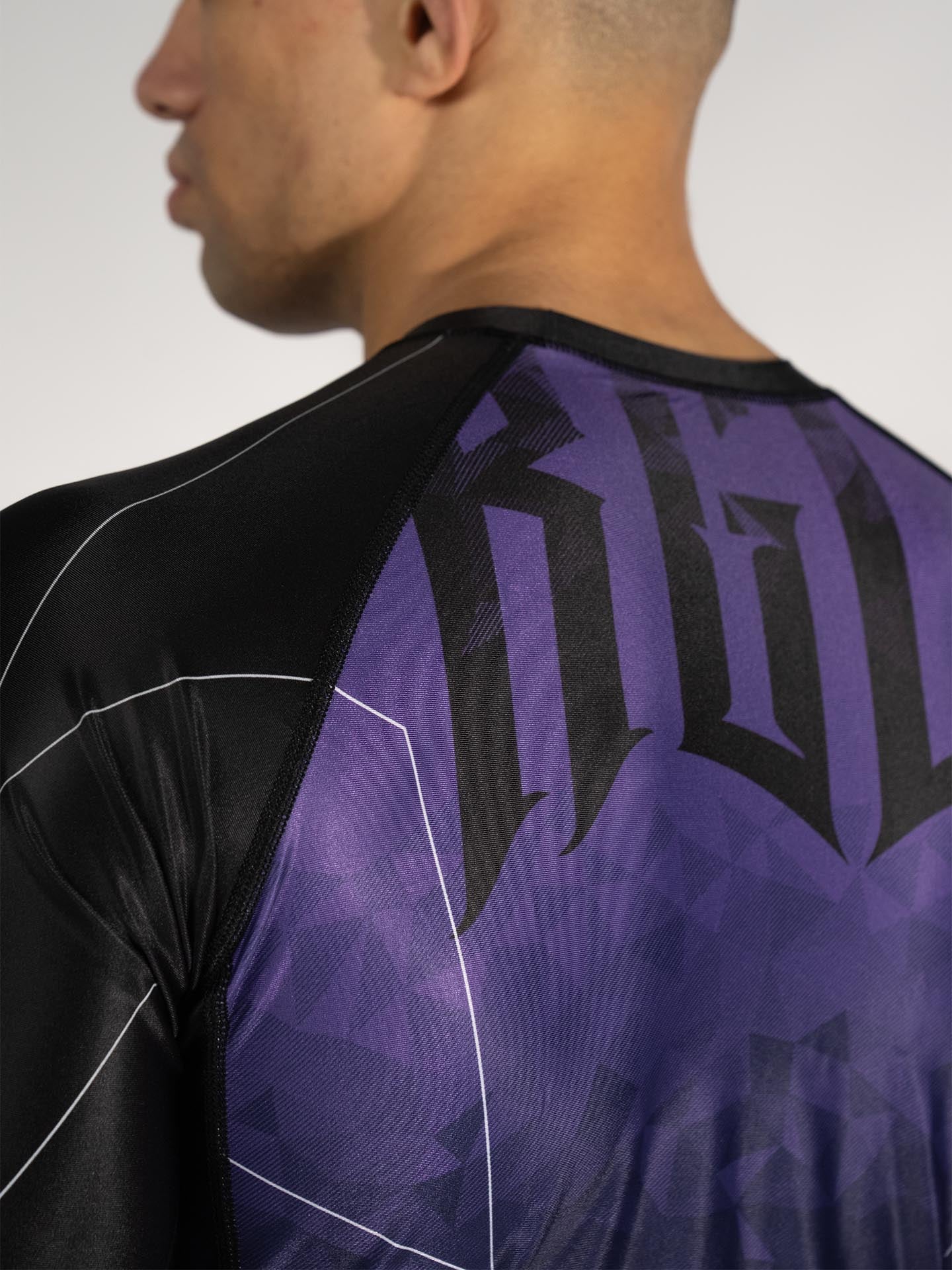 RINGLIFE Rashguard S/S - Transition schwarz-lila