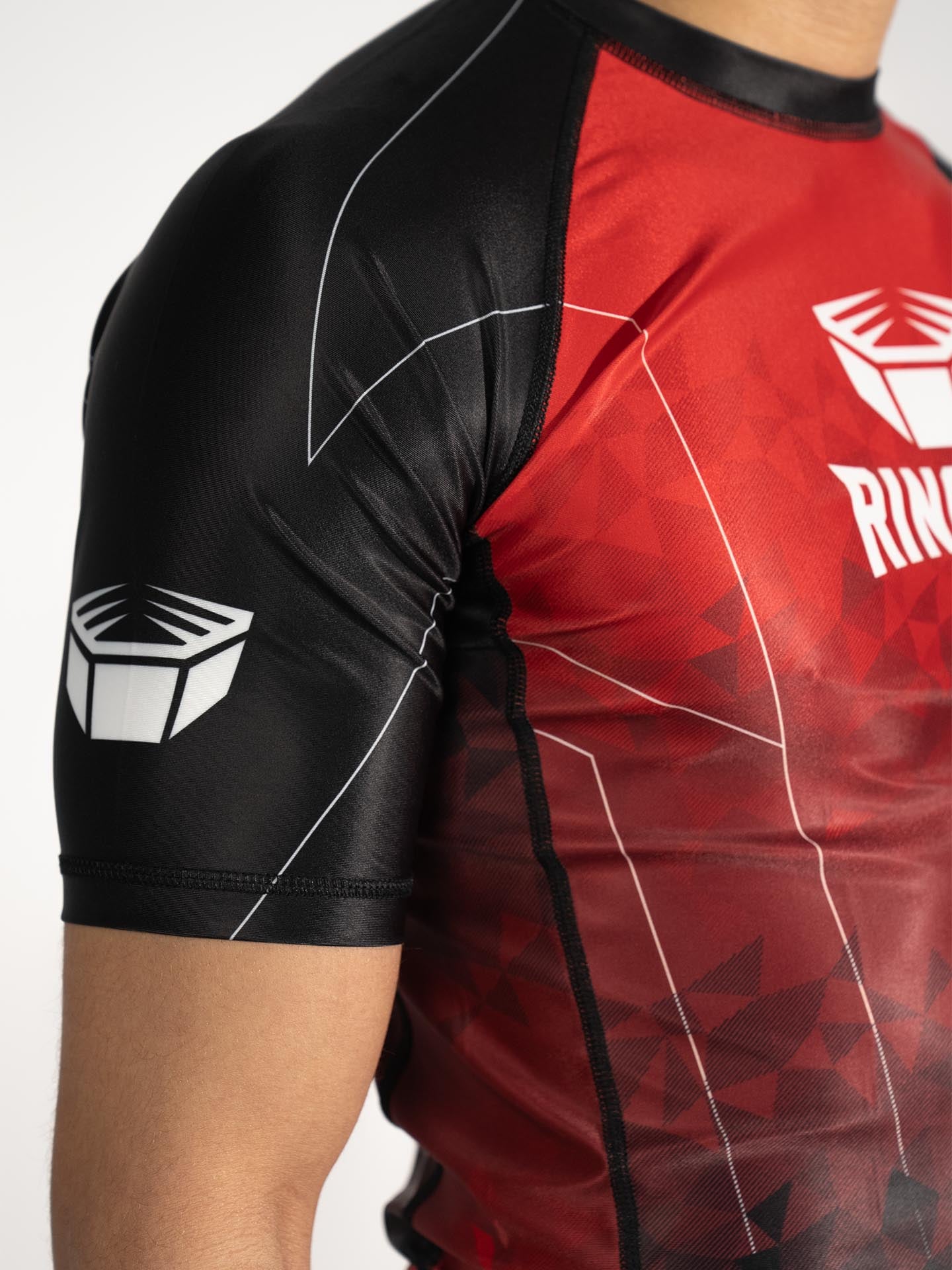 RINGLIFE Rashguard S/S - Transition schwarz-rot